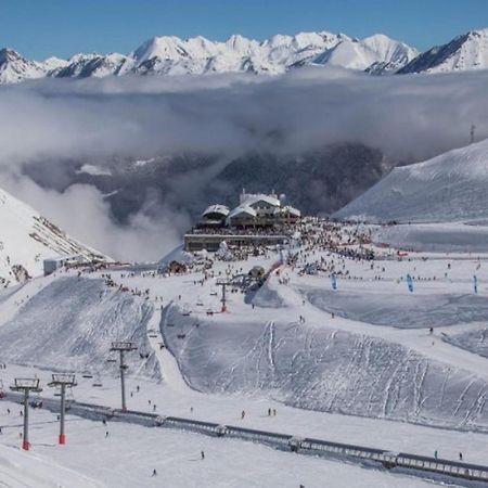 Studio Cosy Avec Balcon, Parking Et Coin Nuit Separe - 4 Couchages A Cauterets - Fr-1-234-249 외부 사진